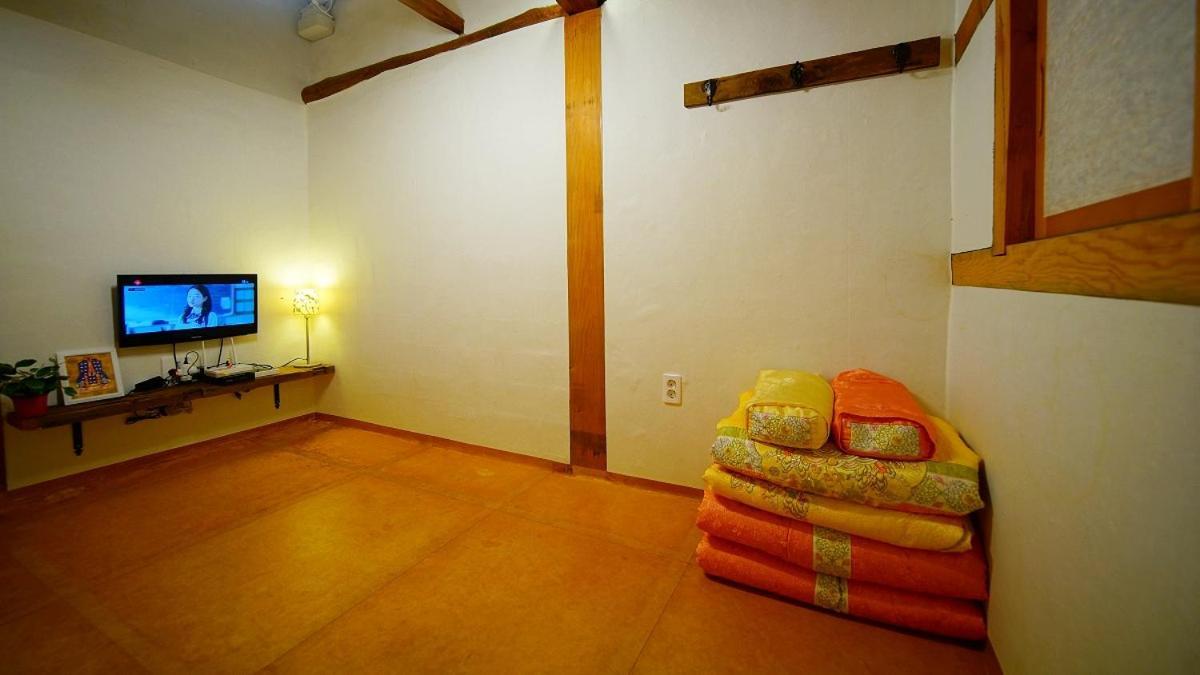 Jeonju Hanok Midam Exterior photo