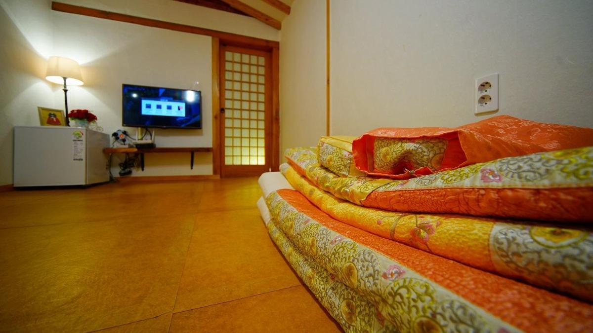 Jeonju Hanok Midam Exterior photo